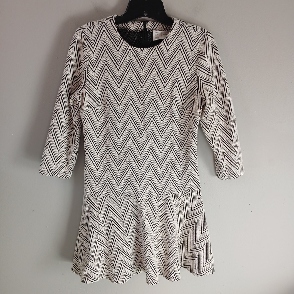 Anthropologie Women's Size Small Mini Dress Long Sleeve Chevron Striped‎ Zipper